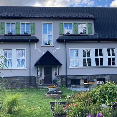 Apartmany Ceska Skola Lipova  外观 照片